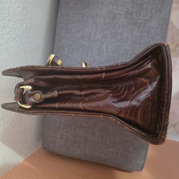 Vintage Chocolate 🍫 Tooled Leather Cliplock Closure Crossbody Bag - Picture 6 of 13